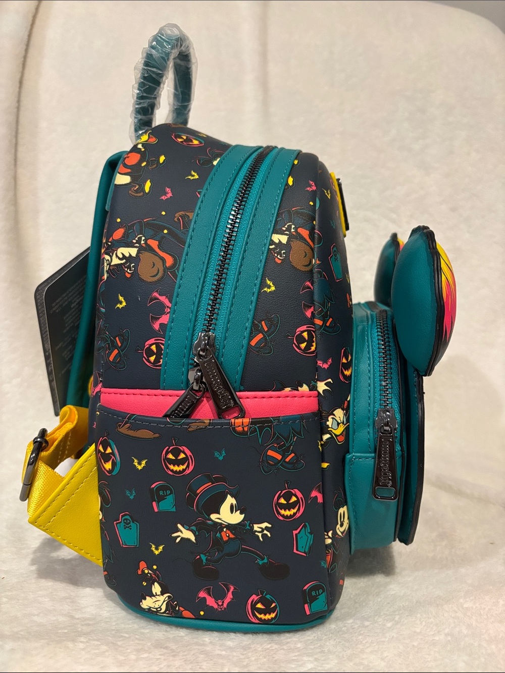 NWT Loungefly Disney Parks Halloween Mickey Pumpkin Glow in Dark Backpack - Picture 3 of 8